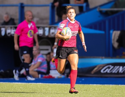 280816 - National Foster's 7s - Jess Kavanagh Williams of Scarlets races in to score try in the semi final match against Blues