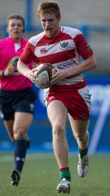 280816 - National Foster's 7s, Cup Final - Llandovery's Aaron Warren races in to score try in the Final against Aberavon