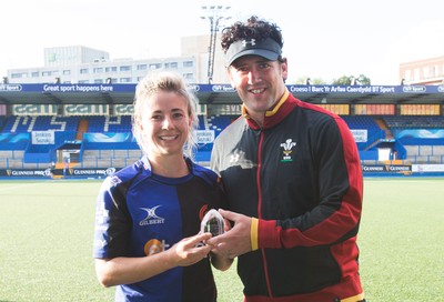 280816 - National Foster's 7s, - Dragons Elinor Snowsill receives the Womens player of the Tournament award