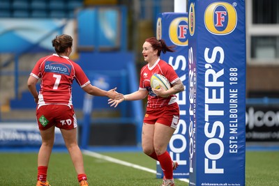 300815 - Fosters national 7s 2015 -Natalie Walsh of Scarlets runs in to score try