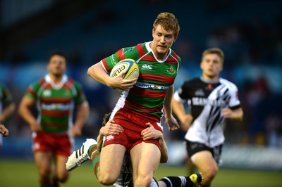 300815 - Fosters National 7s 2015 -Aaron Warren of Llandovery scores try