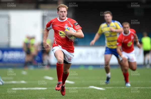 300815 - Fosters national 7s 2015 -Owain Morgan of Llanelli runs in to score try