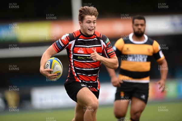 300815 - Fosters national 7s 2015 -Joe Gage of Aberavon runs in to score try