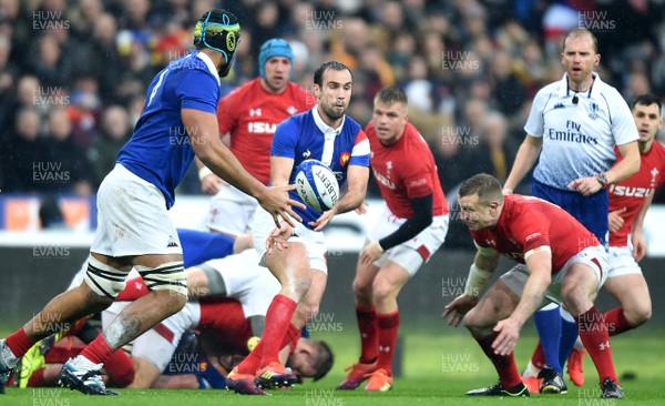 010219 - France v Wales - Guinness 6 Nations 2019 - Morgan Parra of France gets the ball away