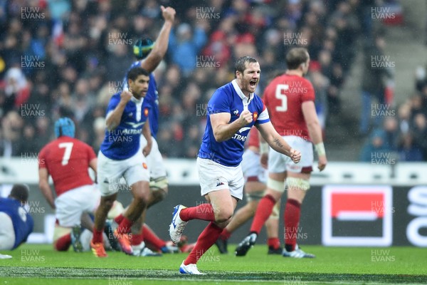 010219 - France v Wales - Guinness 6 Nations 2019 - Camille Lopez of France celebrates a drop goal