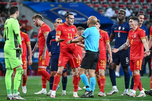 020621 - France v Wales - International Friendly - Gareth Bale of Wales protests to referee Luis Godinho