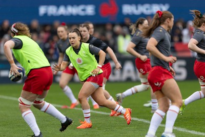 120425 - France v Wales, Guinness Women’s Six Nations 2025 - Sian Jones of Wales during warm up