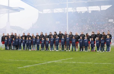 120425 - France v Wales, Guinness Women’s Six Nations 2025 - The Wales team lineup for the anthems