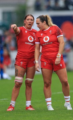 120425 - France v Wales, Guinness Women’s Six Nations 2025 - Georgia Evans of Wales and Courtney Keight of Wales