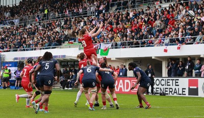120425 - France v Wales, Guinness Women’s Six Nations 2025 - Natalia John of Wales takes the line out