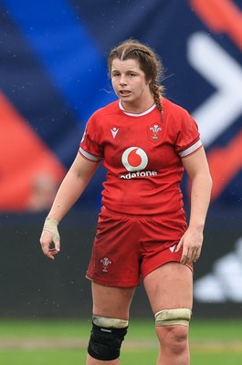 120425 - France v Wales, Guinness Women’s Six Nations 2025 - Kate Williams of Wales