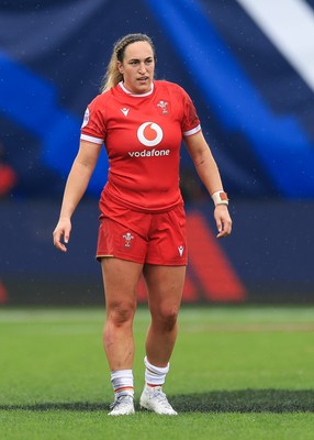 120425 - France v Wales, Guinness Women’s Six Nations 2025 - Courtney Keight of Wales