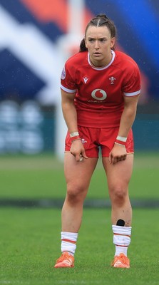 120425 - France v Wales, Guinness Women’s Six Nations 2025 - Sian Jones of Wales