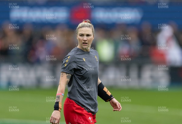 120425 - France v Wales, Guinness Women’s Six Nations 2025 - Keira Bevan of Wales during warm up