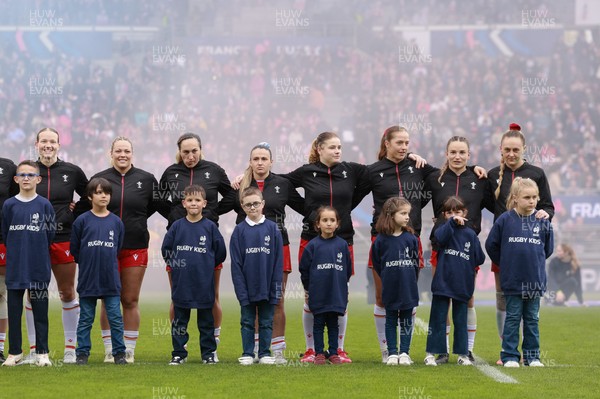120425 - France v Wales, Guinness Women’s Six Nations 2025 - The Wales team lineup for the anthems