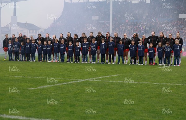 120425 - France v Wales, Guinness Women’s Six Nations 2025 - The Wales team lineup for the anthems