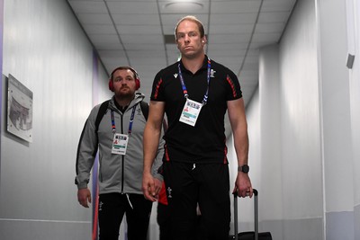 180323 - France v Wales - Guinness Six Nations - Ken Owens and Alun Wyn Jones of Wales arrives