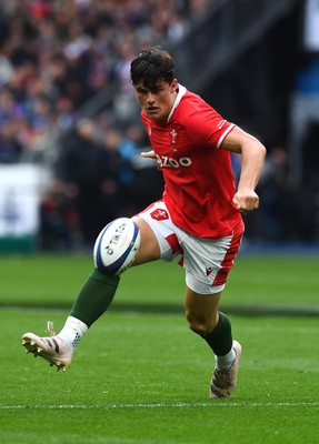 180323 - France v Wales - Guinness Six Nations - Louis Rees-Zammit of Wales