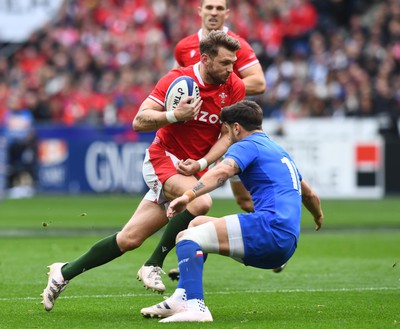 180323 - France v Wales - Guinness Six Nations - Dan Biggar of Wales