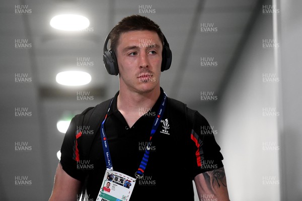 180323 - France v Wales - Guinness Six Nations - Josh Adams of Wales arrives