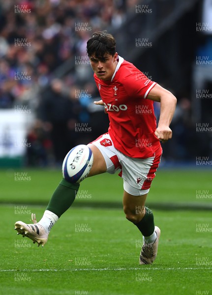 180323 - France v Wales - Guinness Six Nations - Louis Rees-Zammit of Wales