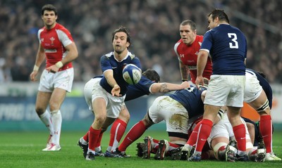 19.03.11 - France v Wales - RBS Six Nations 2011 - Morgan Parra of France gets the ball away. 