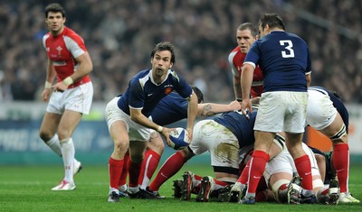 19.03.11 - France v Wales - RBS Six Nations 2011 - Morgan Parra of France gets the ball away. 