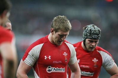 19.03.11 France v Wales ... Wales Bradley Davies and Danny Lydiate (rt) dejected. 