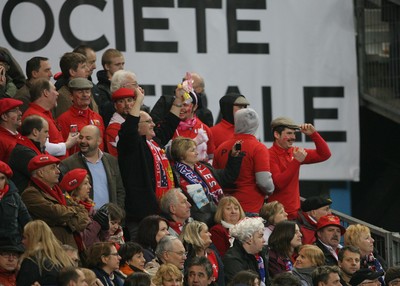 19.03.11 France v Wales ... Fans. 