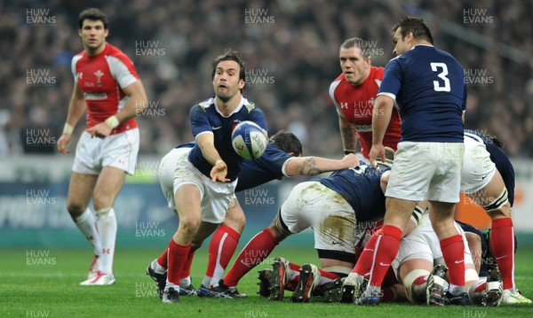 19.03.11 - France v Wales - RBS Six Nations 2011 - Morgan Parra of France gets the ball away. 