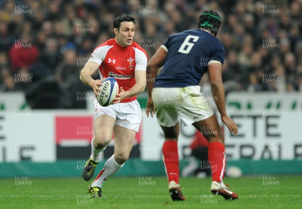 19.03.11 - France v Wales - RBS Six Nations 2011 - Stephen Jones of Wales. 