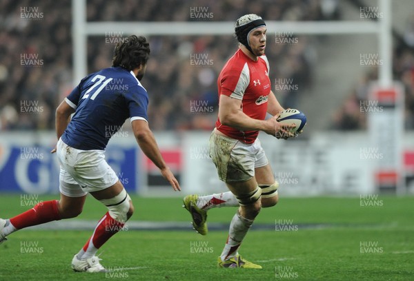 19.03.11 - France v Wales - RBS Six Nations 2011 - Ryan Jones of Wales. 