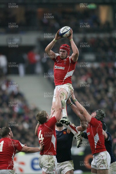 19.03.11 France v Wales ... Wales  Alun Wyn  Jones wins lineout ball. 