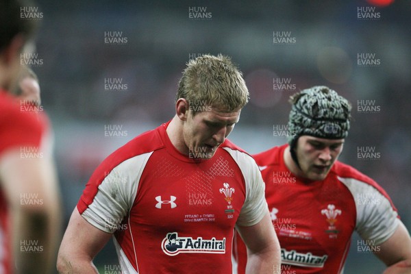 19.03.11 France v Wales ... Wales Bradley Davies and Danny Lydiate (rt) dejected. 