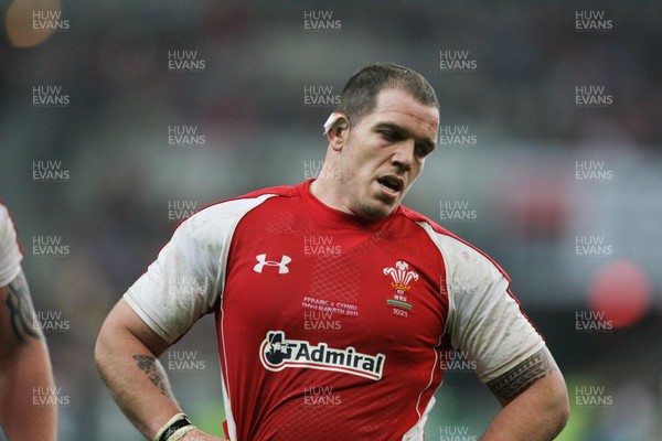 19.03.11 France v Wales ... Wales Paul James dejected. 