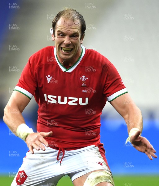 241020 - France v Wales - International Rugby Union - Alun Wyn Jones of Wales