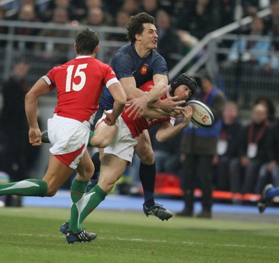 27.02.09 France v Wales... Wales" leigh Halfpenny and France's Yannick Jauzion.. 