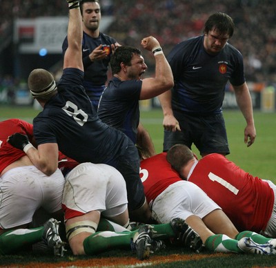27.02.09 France v Wales... France's Lionel Nallet celebrates Thierry Dusautoir's try 