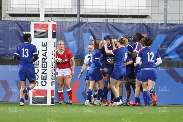 030421 - France v Wales - Women's Six Nations - Caroline Boujard of France celebrates scoring a try