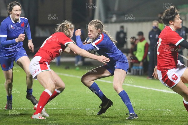 030421 - France v Wales - Women's Six Nations - Emilie Boulard of France