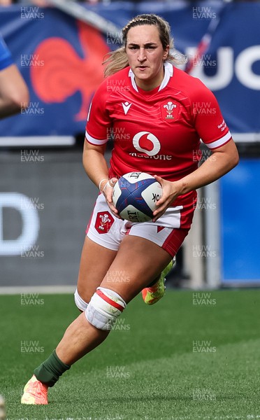 230423 - France v Wales, TicTok Women’s 6 Nations - Courtney Keight of Wales