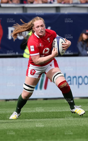 230423 - France v Wales, TicTok Women’s 6 Nations - Abbie Fleming of Wales