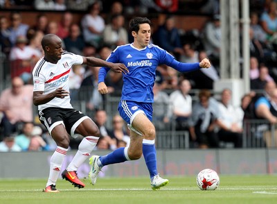 200816 - Fulham vs Cardiff City - SkyBet Championship -Peter Whittingham of Cardiff and Sone Aluko of Fulham