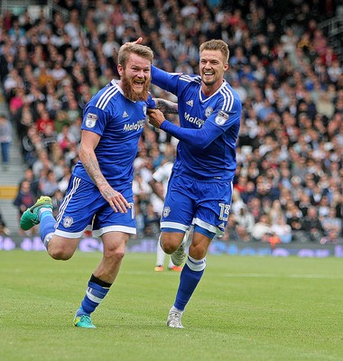 200816 - Fulham vs Cardiff City - SkyBet Championship -Pilkington goal celebration