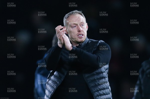 260220 - Fulham v Swansea City, Sky Bet Championship - Swansea City head coach Steve Cooper applauds the fans at the end of the match