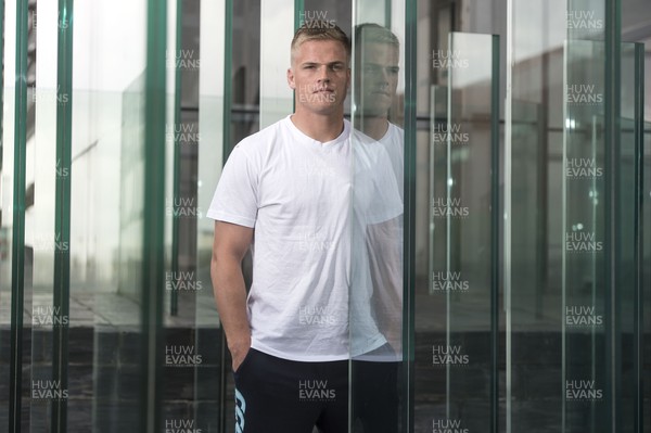 150416 - Cardiff Blues fly half Gareth Anscombe outside the Senedd in Cardiff Bay