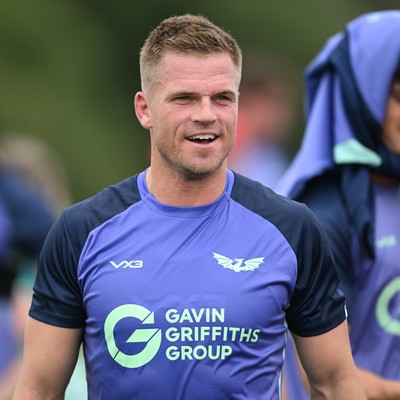 280726 - Picture shows new Scarlets Signing Gareth Anscombe during a training session