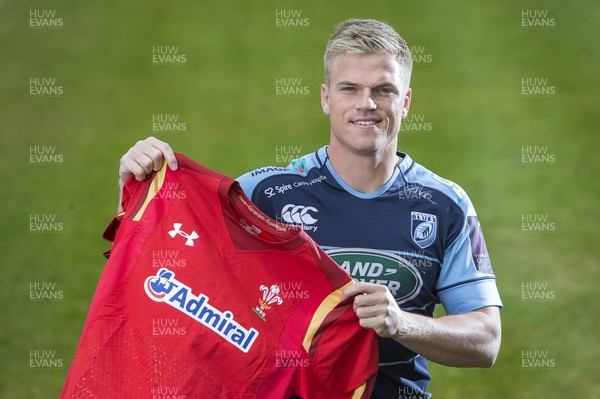 110517 - WRU - National Dual Contract - Cardiff Blue's Gareth Anscombe