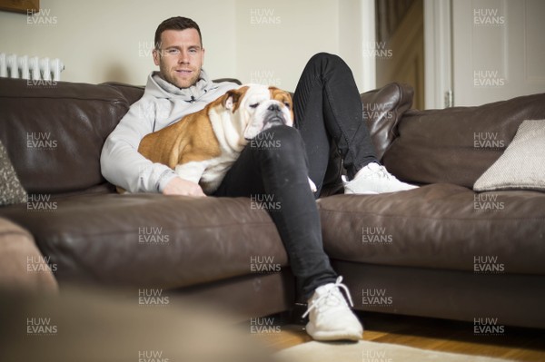 050418 - Interview Sam Peters - Wales and Scarlets rugby player Gareth Davies at his home in Cardiff with his dog "Pete"