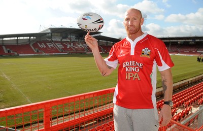 05.03.10 - Crusaders Rugby League Press Conference - Gareth Thomas who has signed for Crusaders Rugby League today. 